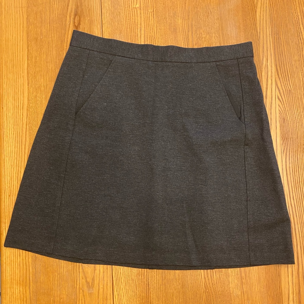 Dark Gray Knit A-Line Skirt with Pockets